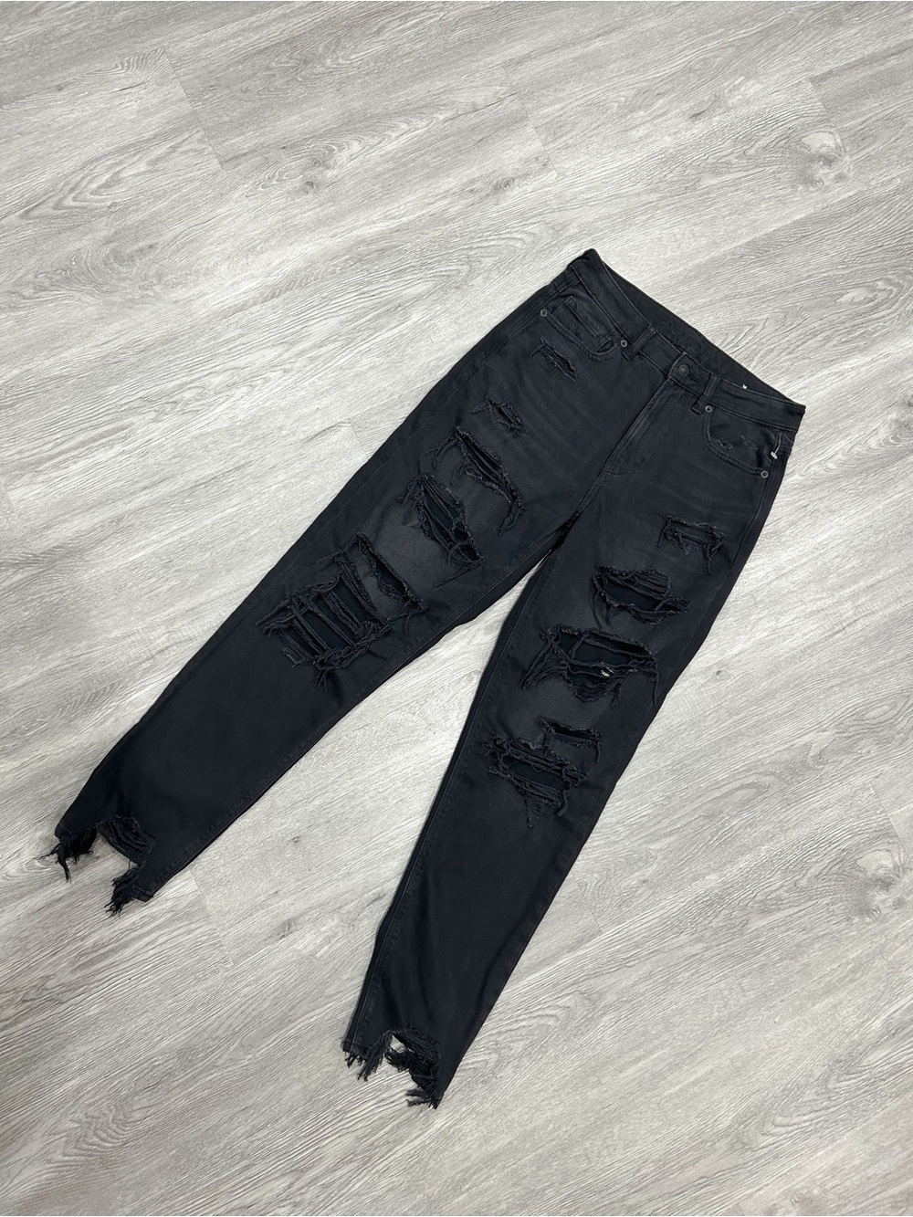 American Eagle Outfitters Black Distressed Boyfriend Jeans